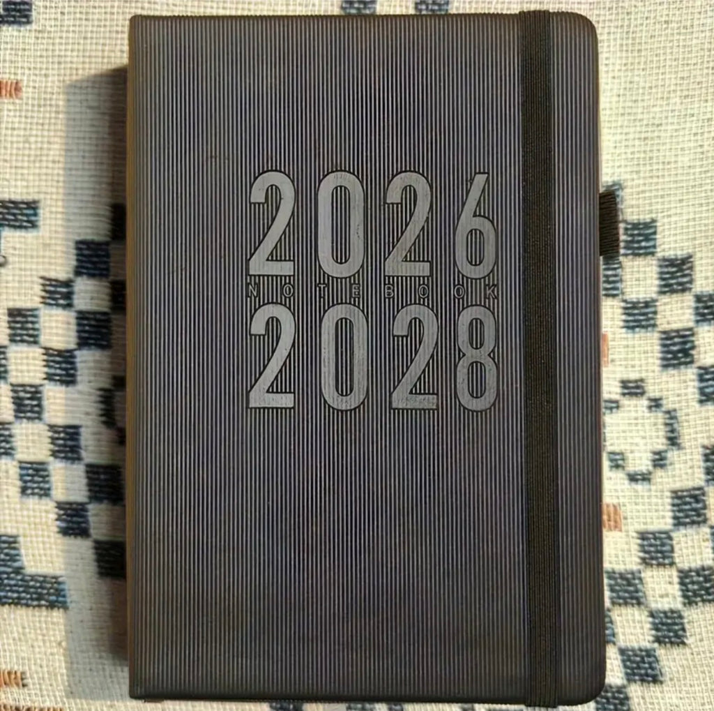 Agenda mensuel A5 2026–2028  + stylo motivant offert