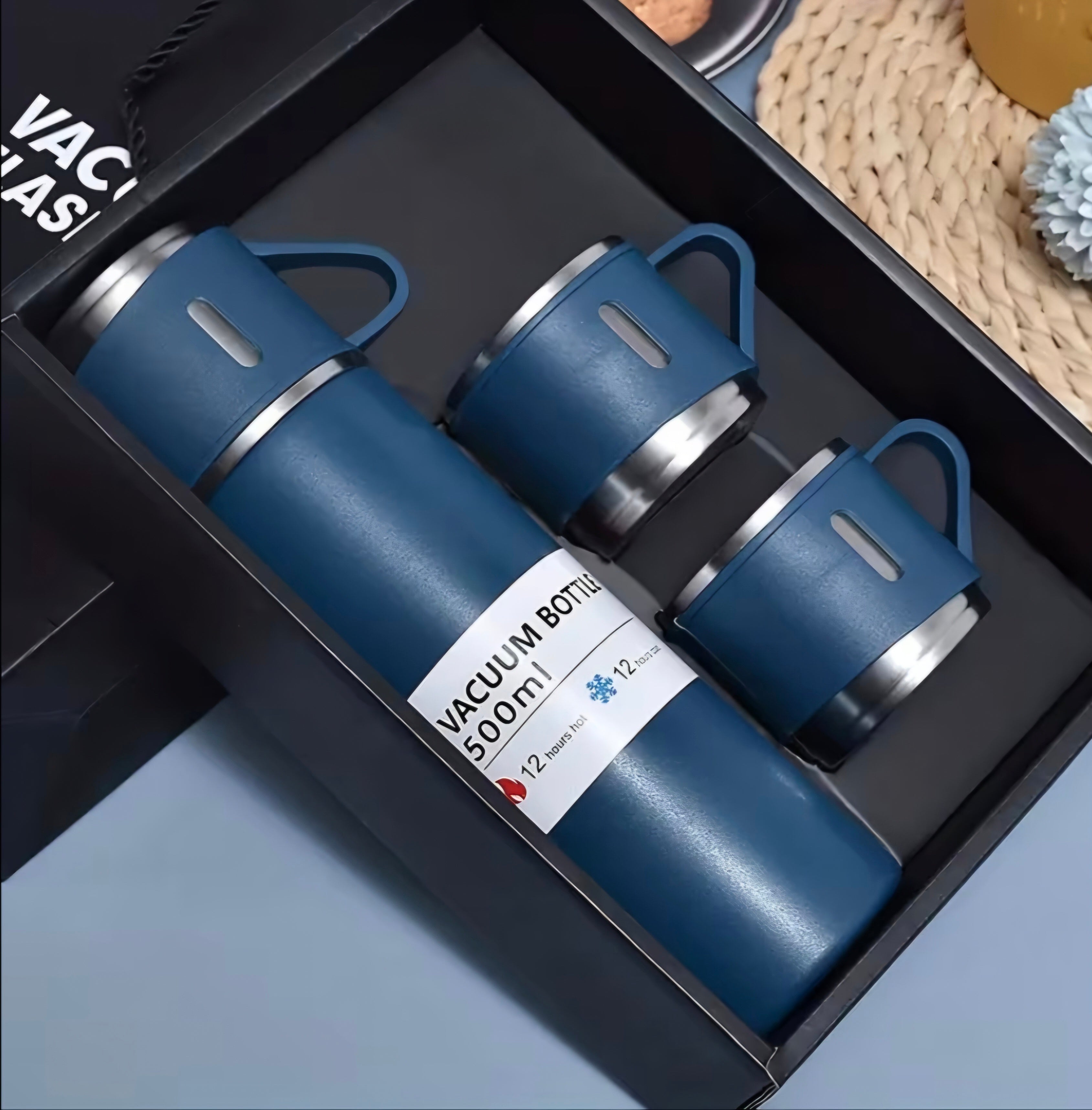 Set thermique 4 pièces en acier inoxydable – Bouteille 500 ml + 3 tasse