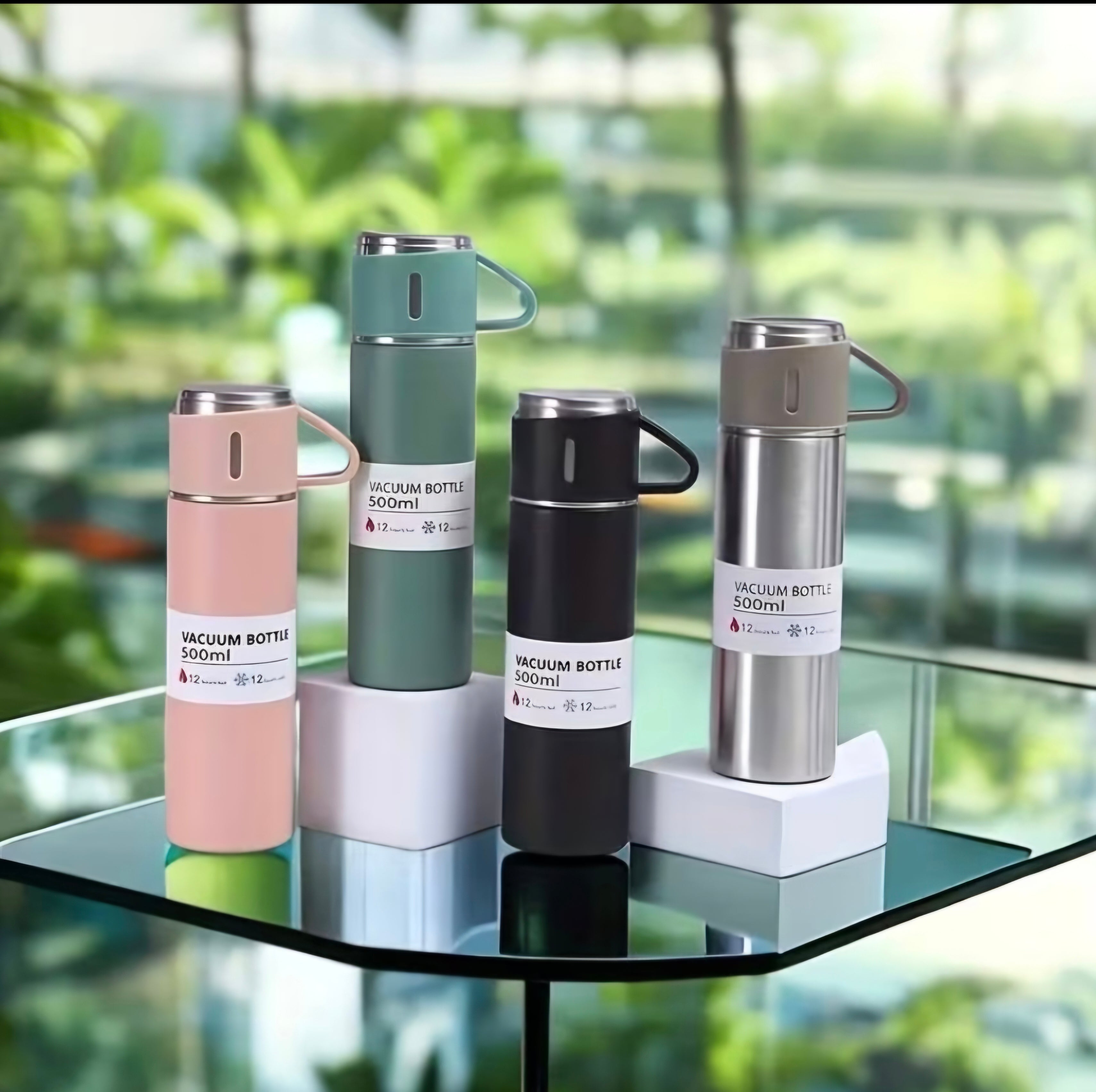 Set thermique 4 pièces en acier inoxydable – Bouteille 500 ml + 3 tasse